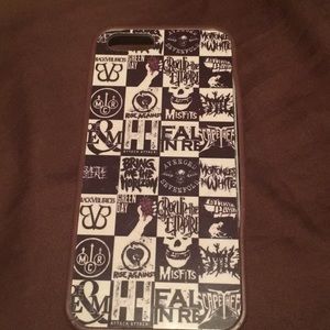 Band logos iPhone 5 case
